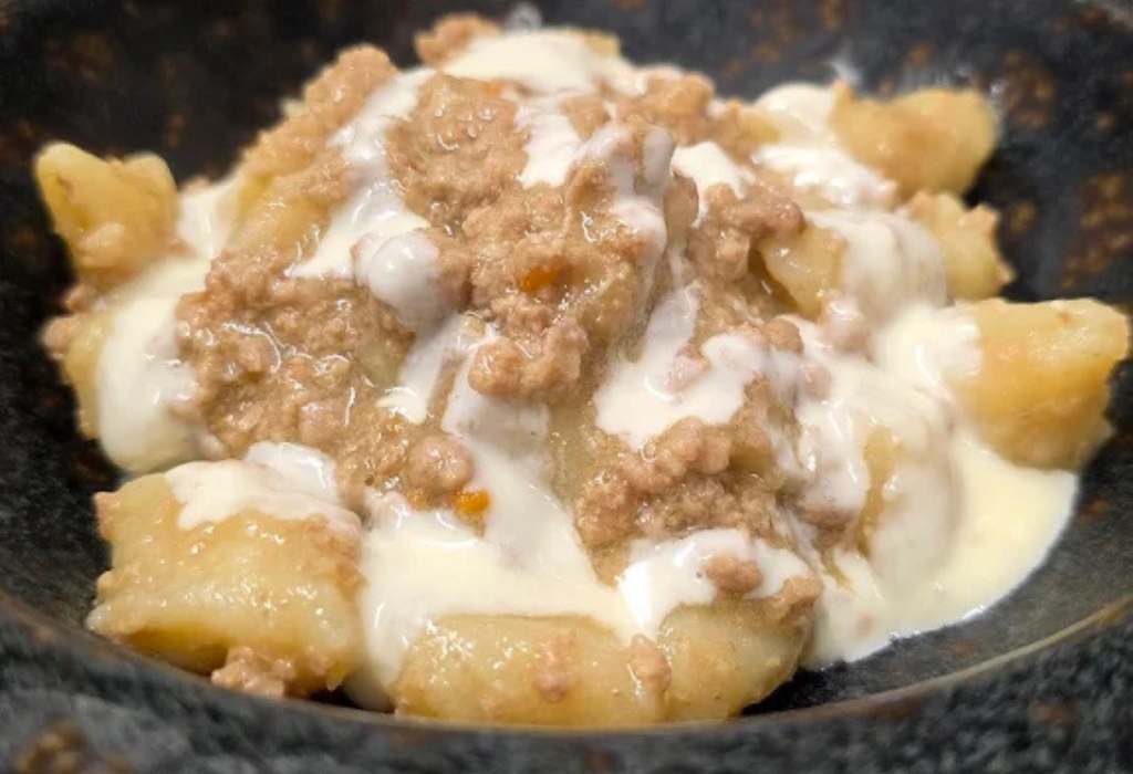 PANTAGRUEL mangia, ridi e brinda